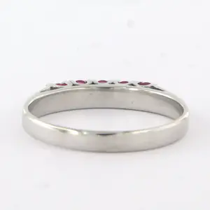 14k witgouden rij ring bezet met robijn - ringmaat 18.5(58) kopen? Bied vanaf 135!