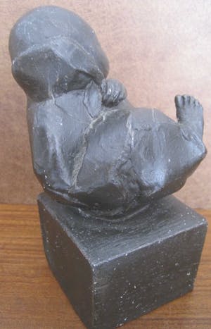 Niet of onleesbaar gesigneerd - Beeldje van een baby kopen? Bied vanaf 10!