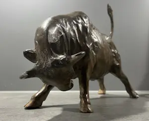 Pierre Chenet - Bronzen stier van Pierre Chenet kopen? Bied vanaf 400!