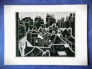 Buy Ria Exel - Grote, omstreeks 1940 gemaakte olijfgroene houtsnede "de daken van Amsterdam"? Bid from 39!