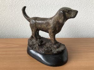 Brons (Onbekend) - Prachtig bronzen beeld van een hond. kopen? Bied vanaf 35!
