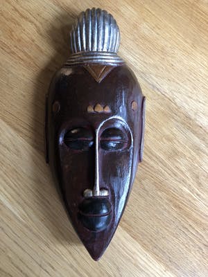 Niet of onleesbaar gesigneerd - Houten masker met de kenmerken van de Baoulé of Baule stam uit Ivoorkust kopen? Bied vanaf 1!