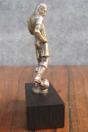 Brons (Onbekend) - De voetballer kopen? Bied vanaf 17!