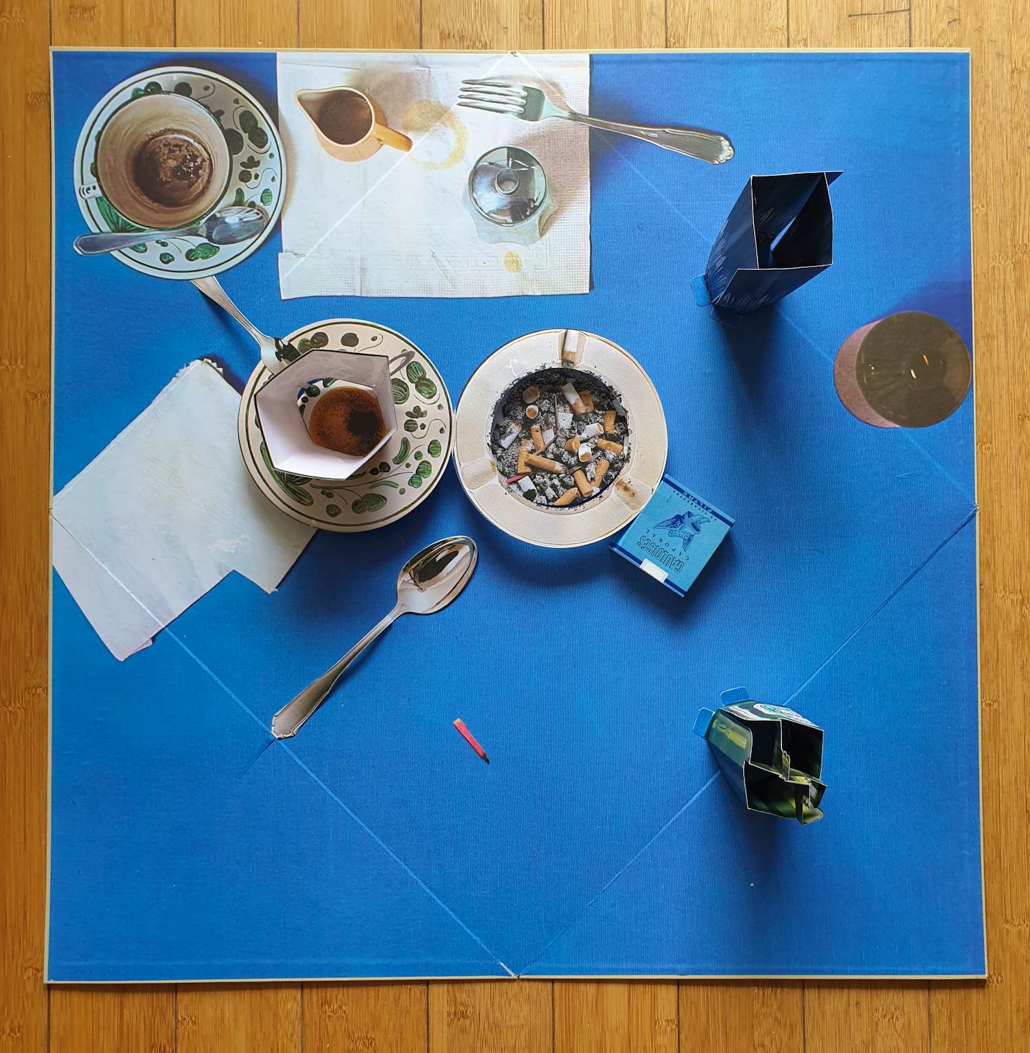 Daniel Spoerri - Tableau Piege - karton/ zeefdruk - 98/300 - uitklapbaar tafeltje - 68 x 68 cm kopen? Bied vanaf 450!