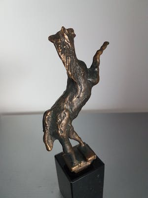 Ruurd Hallema - Bronzen beeld "Steigerend Paard" kopen? Bied vanaf 50!