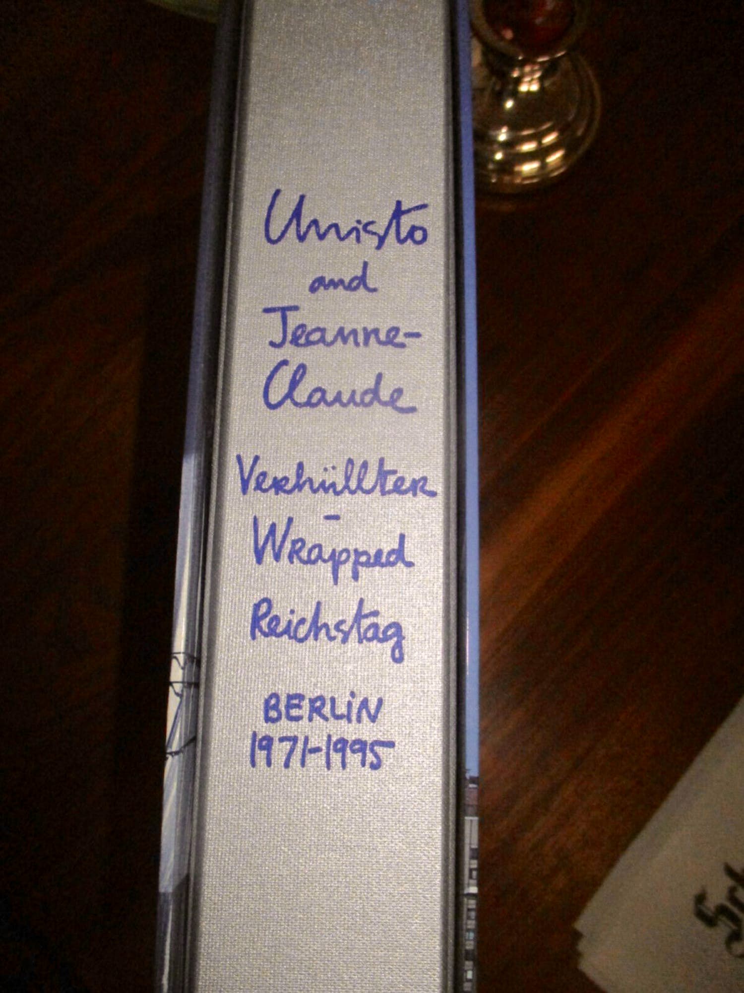 Christo - & Jeanne-Claude - Wrapped Reichstag - Project for Berlin 1995 kopen? Bied vanaf 499!
