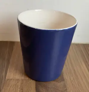 Willem Hendrik de Vries - Fris Edam - Vijf vintage aardewerken melk of koffiebekers kopen? Bied vanaf 35!