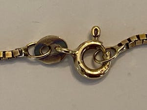 14 karaat geel goud collier met  0.60 ct Tanzaniet hanger kopen? Bied vanaf 220!