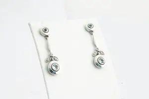 164- Chique PAAR 14 krt gouden Art Deco stijl dames oorstekers met diamant. kopen? Bied vanaf 220!