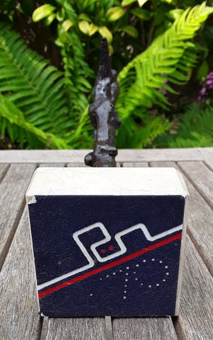 John Bier - Beeld in brons met marmeren voet van 7 acrobaten. kopen? Bied vanaf 85!