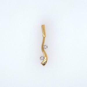 18K Goud - handgemaakte bicolor hanger met diamant,2,35 gr. kopen? Bied vanaf 140!