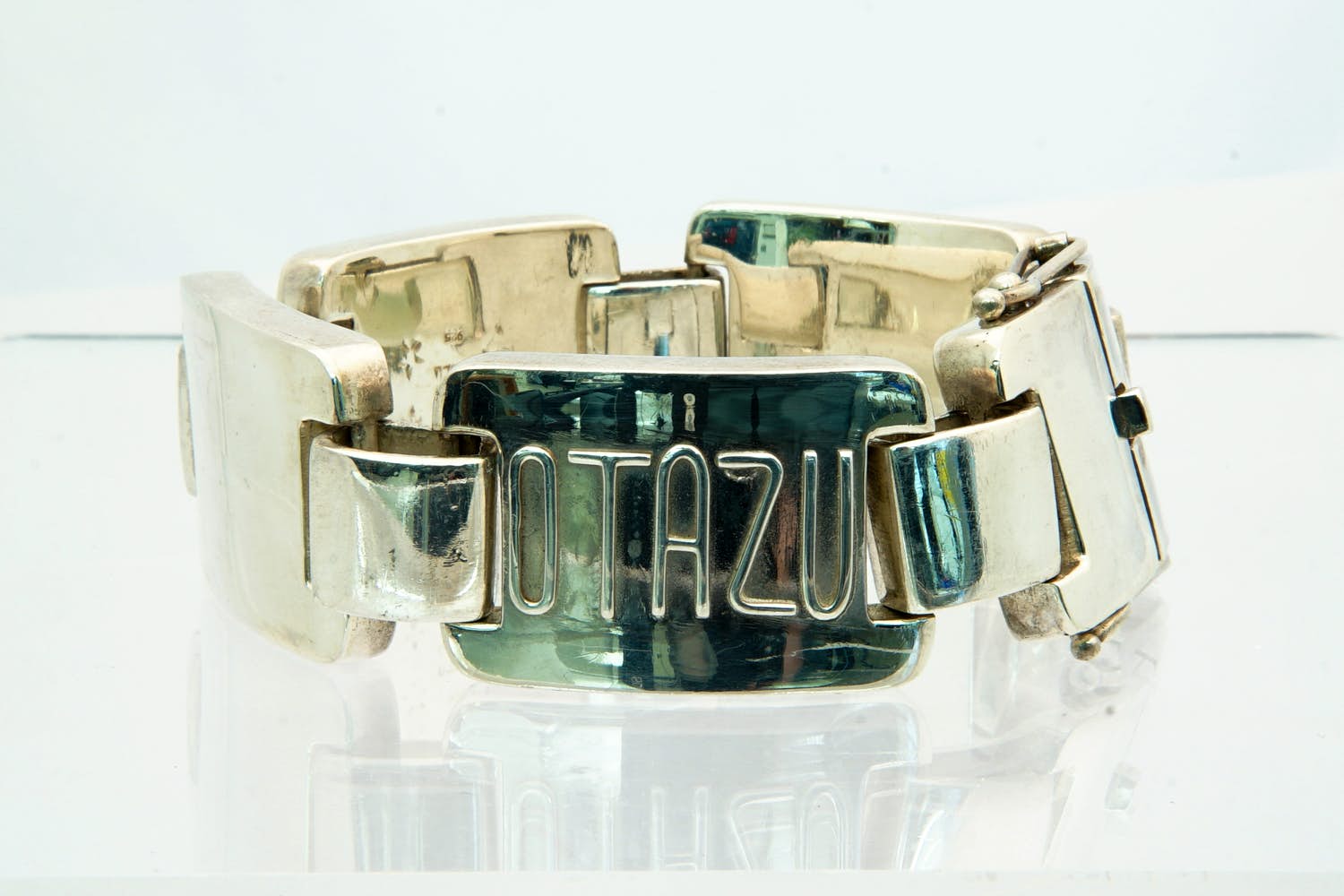 40- Robuuste MASSIEF (230+gr) 1e gehalte Zilveren rodrigo Otazu armband kopen? Bied vanaf 360!