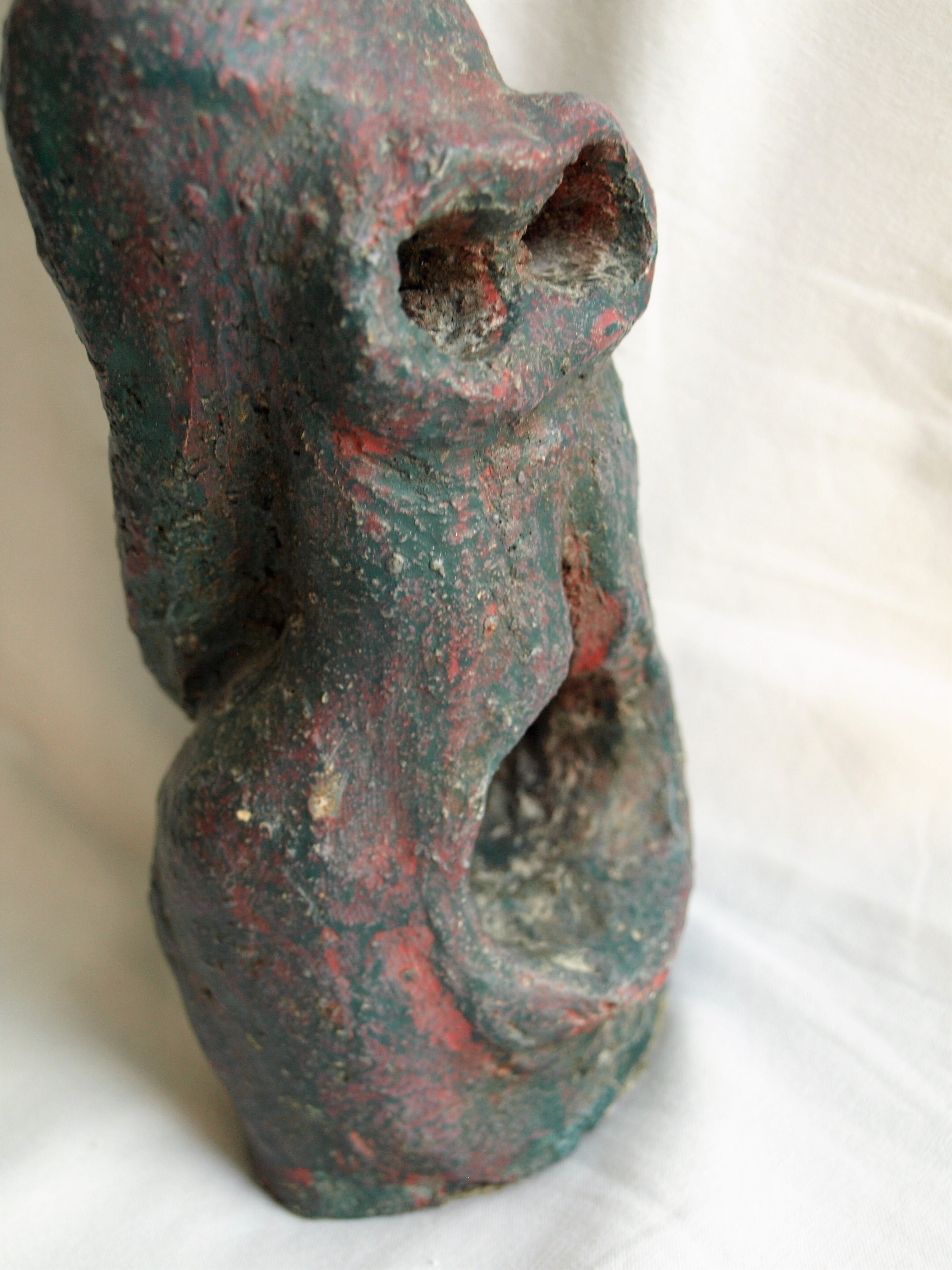 Klaas Pijlman - Sculpture , Madonna – Chamotte / Aardewerk – ca 1970 kopen? Bied vanaf 75!