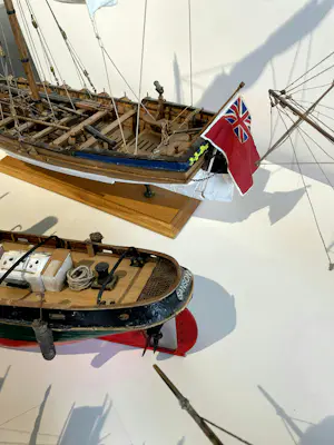 Curiosa - Lot van diverse scheepsmodellen kopen? Bied vanaf 150!