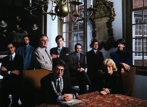 Paul Huf - Foto, Het college van Amsterdam - Ingelijst kopen? Bied vanaf 1!