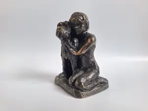 Astrid Veldhuyzen-Koppen - Meisje met hond kopen? Bied vanaf 70!