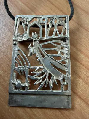 Jeroen Krabbé - Zilveren hanger / broche uit 1999 gesigneerd kopen? Bied vanaf 65!