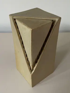 Niet of onleesbaar gesigneerd - Studio keramisch object kopen? Bied vanaf 10!