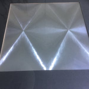 Niet of onleesbaar gesigneerd - 3 geometrische abstracte werken kopen? Bied vanaf 1!