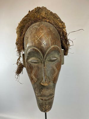 Chokwe - 211029 - African mask from the Chokwe - Angola. kopen? Bied vanaf 45!