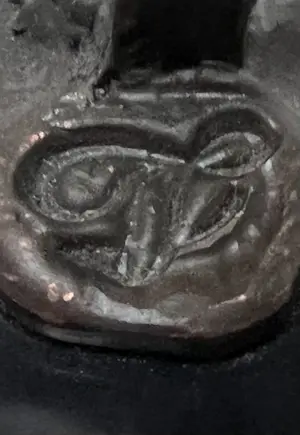 Corry Ammerlaan - Bronzen sculptuur | Een klein spleetje kopen? Bied vanaf 20!