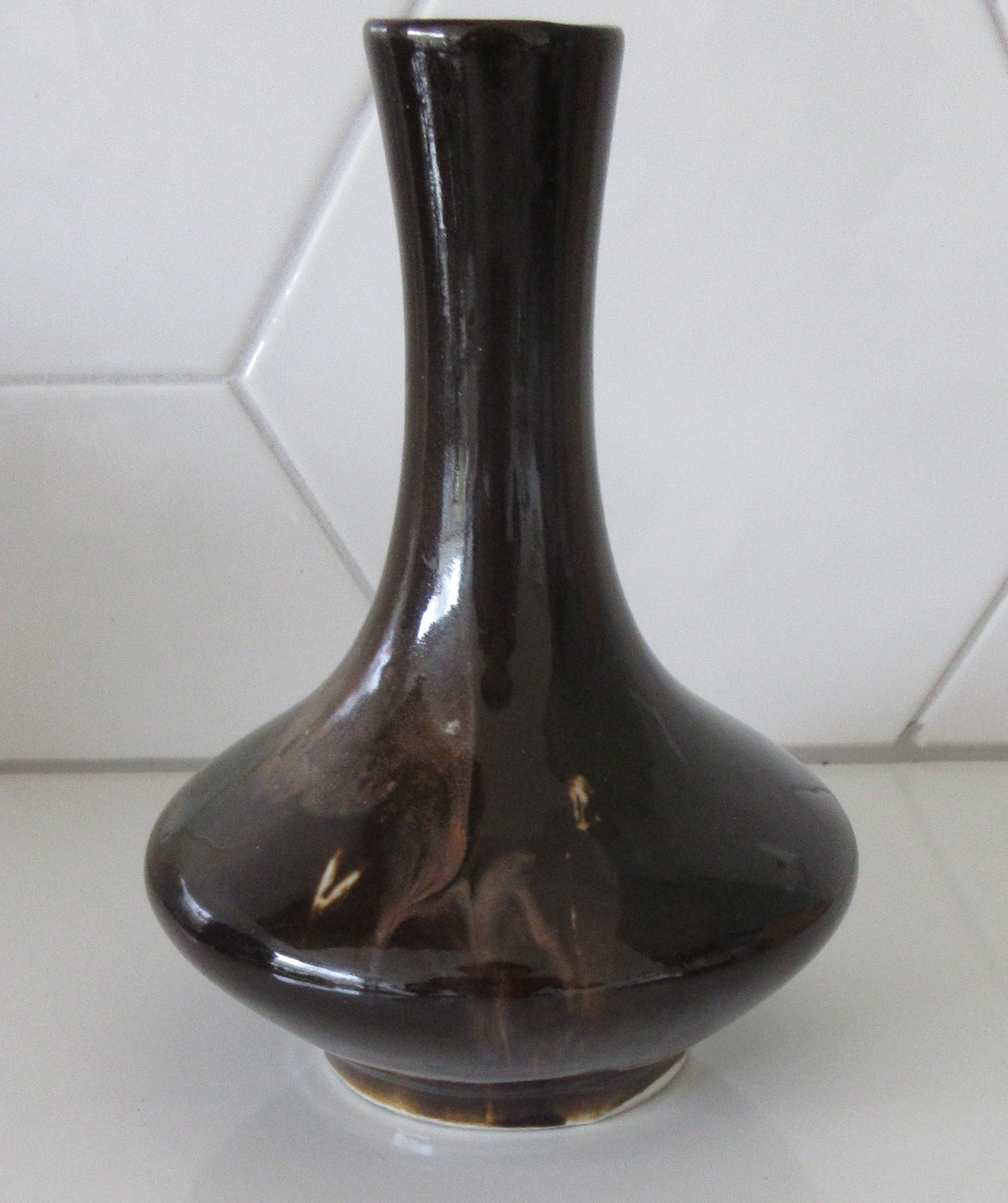 Niet of onleesbaar gesigneerd - Chinese of Japanse art nouveau porseleinen stroomglazuren vaas kopen? Bied vanaf 1!