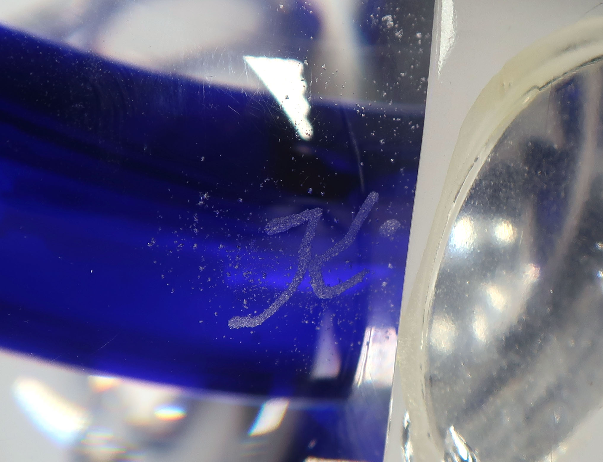 Niet of onleesbaar gesigneerd - Glas, Vrijgevormd object kopen? Bied vanaf 1!