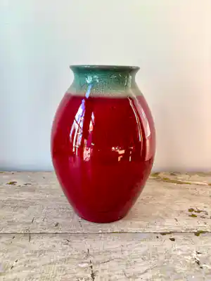 Plateelbakkerij Zuid-Holland - Rood groene, grote vaas, unieke uitvoering vendu pour 30€ !