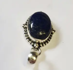 vintage Nieuwe zilveren ovale hanger lapis lazuli bewerkte rand kopen? Bied vanaf 65!