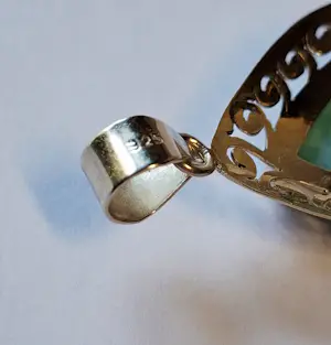 AcheterNieuw zilveren sierlijke hanger met Larimar .? Enchérissez de 60!