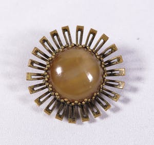 D.P.M. Gaillard - Zilveren Art Deco broche met steen + extra Deco Broche kopen? Bied vanaf 35!