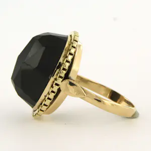 14k geel gouden ring bezet met granaat – 7.5 gram - ringmaat 17(53) kopen? Bied vanaf 310!