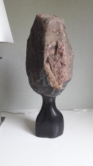 Niet of onleesbaar gesigneerd - Vrouwen hoofd kopen? Bied vanaf 10!