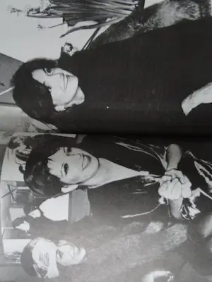 Andy Warhol - Andy Warhol's Exposures - Gesigneerd op omslag kopen? Bied vanaf 179!