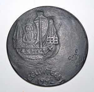 Marianne Letterie - Zware bronzen penning verkocht voor € 75!