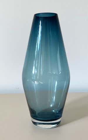 Tamara Aladin - Saffierblauwe glazenvaas - Riihimaki verkocht voor € 1!