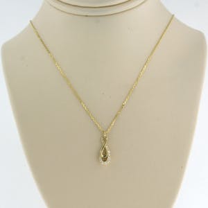 14k gouden collier met hanger bezet met briljant geslepen diamant tot 0.05ct kopen? Bied vanaf 1!