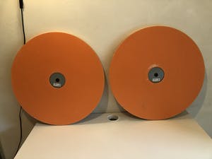 Niet of onleesbaar gesigneerd - 2 vintage Ikea spiegels, randen van foam kopen? Bied vanaf 1!