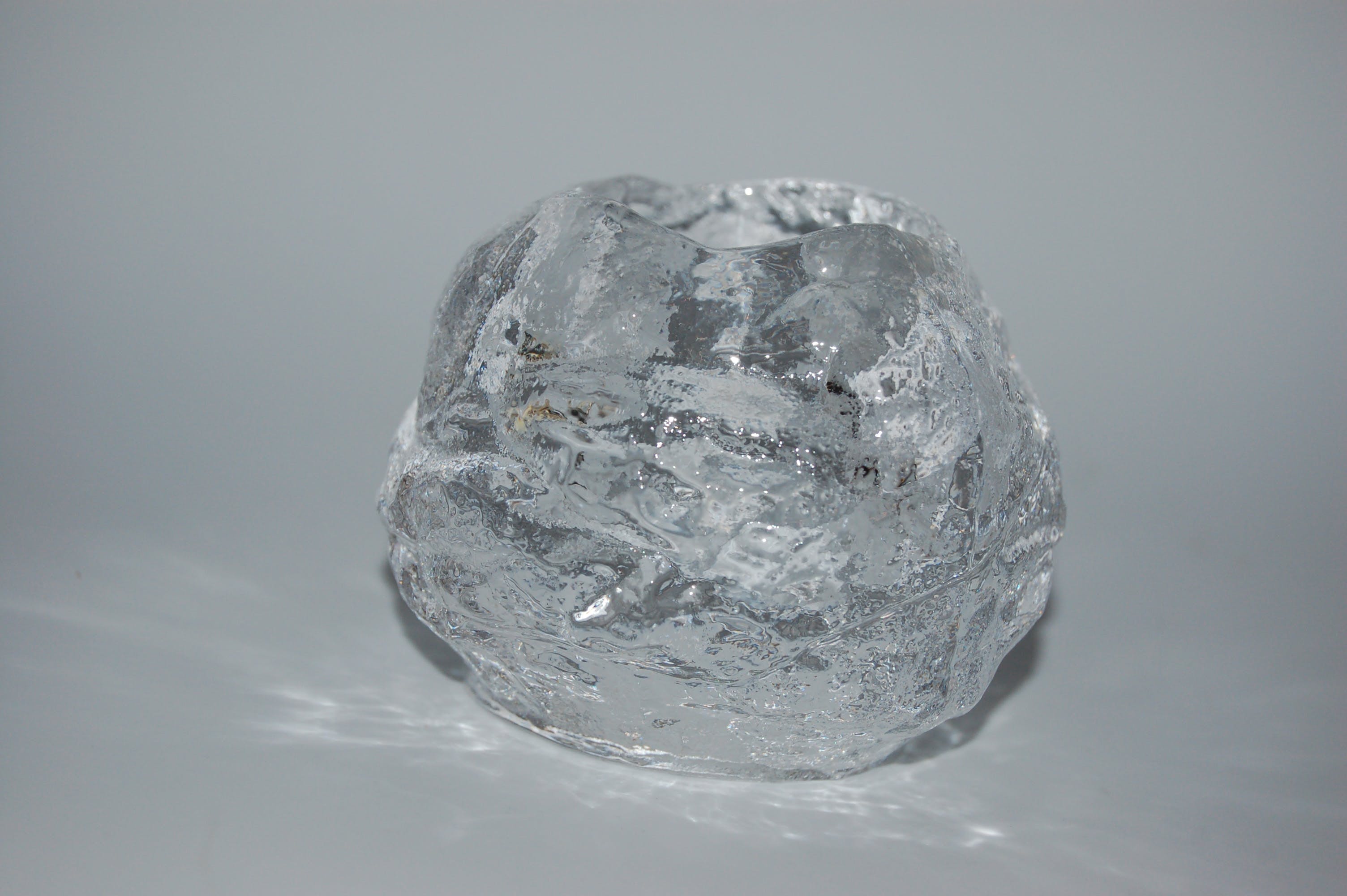 Kosta Boda - Ann Warff- Snowball- groot model- 3x  kopen? Bied vanaf 45!