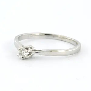 18k witgouden solitair ring bezet met briljant geslepen diamant tot. 0,08ct kopen? Bied vanaf 150!