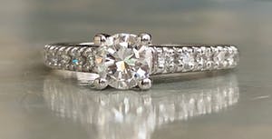 14 karaat witgouden ring met diamanten ca  0.36 ct kopen? Bied vanaf 400!