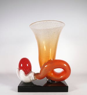 Michel van Overbeeke - Glas, Kelk met hand kopen? Bied vanaf 400!