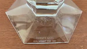 Frank Lloyd Wright - Kristallen kandelaar uitgevoerd voor Tiffany & Co kopen? Bied vanaf 50!