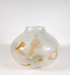 Bernard Heesen - Grote glazen vaas met amberkleurige details kopen? Bied vanaf 250!