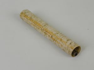 Curiosa - Jagershoedspeld / broche van wildzwijn haar met afbeelding van korhoen. kopen? Bied vanaf 1!