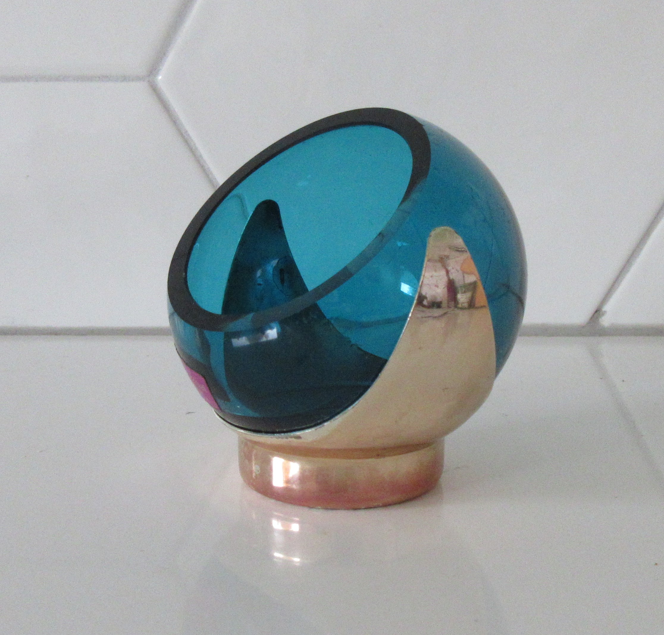 F.W. Quist - Space Age Kristallen Bal Asbak kopen? Bied vanaf 13!