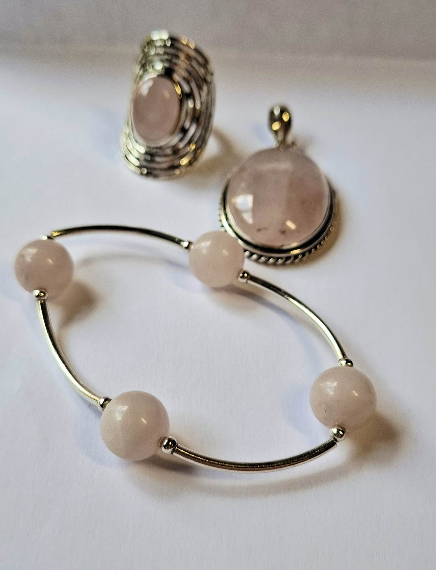 AcheterNieuwe Zilveren Set sieraden met rozenkwarts.? Enchérissez de 75!