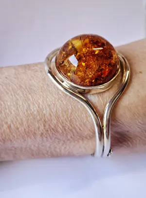 Ambachtelijke prachtige gold amber sterling zilveren armband kopen? Bied vanaf 125!