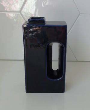 Afina Rijnsburg - Blauwe Schoorsteen vaas kopen? Bied vanaf 1!