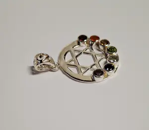 Nieuw zilveren Chakra hanger in de vorm van een hexagram kopen? Bied vanaf 55!